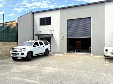 7/11 Bally Street, Landsdale WA 6065