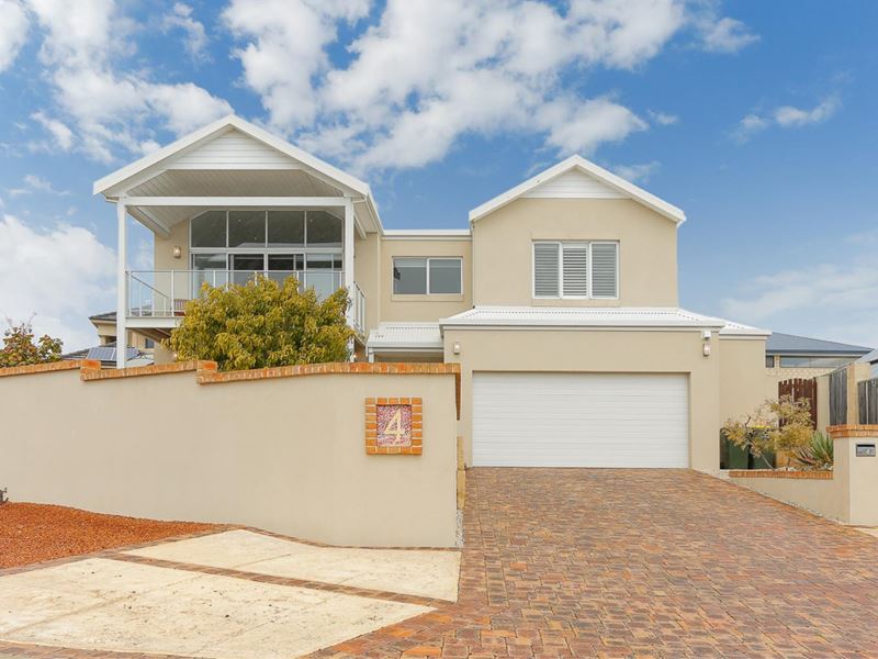 4 Gateshead Loop, Mindarie WA 6030