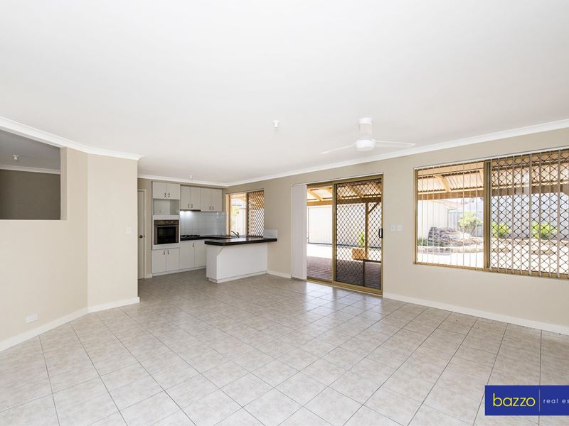 4 Beadon Close, Ballajura WA 6066