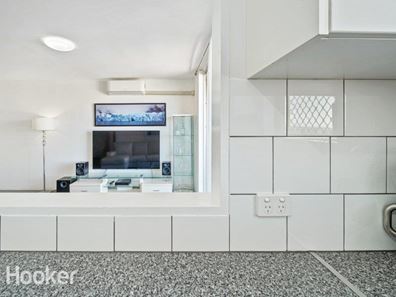 99/16 Leeder Street, Glendalough WA 6016