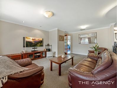 42 Lombe Gardens, Atwell WA 6164