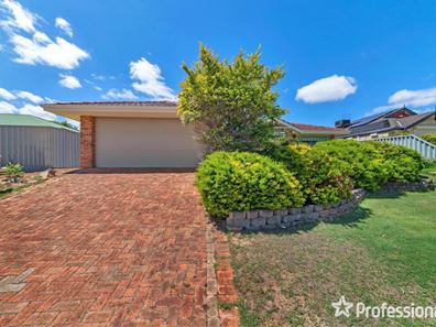 4 Sarah Ann Crescent, Warnbro WA 6169