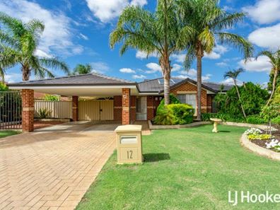 12 Rockaway Grove, Canning Vale WA 6155