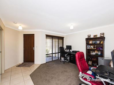 5 Yongar Way, Forrestfield WA 6058