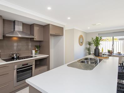 4A Fifth Avenue, Mandurah WA 6210