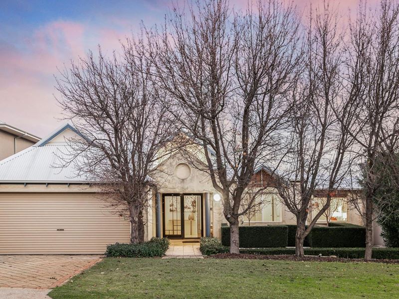 27 Success Crescent, Salter Point