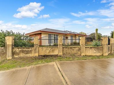 50 Council Avenue, Rockingham WA 6168