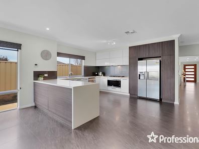 7 Glenview Way, Southern River WA 6110