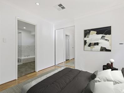 24 Strawberry Drive, Seville Grove WA 6112