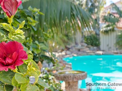 6 Villefranche Rise, Port Kennedy WA 6172
