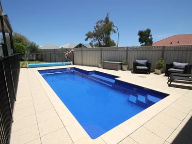 8 Chrysoberyl View, Australind WA 6233