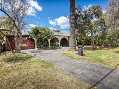 132 Lacey Street, Beckenham WA 6107