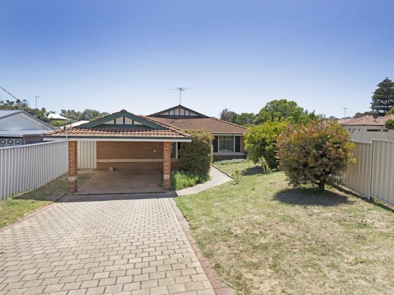 16 Lanyon Street, Mandurah