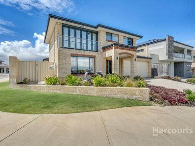 35 Torwood Edge, Halls Head WA 6210