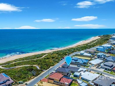 35 Torwood Edge, Halls Head WA 6210