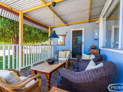 43 Dorothy Avenue, Falcon WA 6210