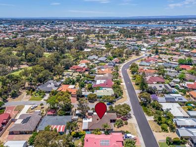 27 Tennyson Avenue, Halls Head WA 6210