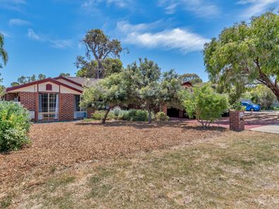 27 Tennyson Avenue, Halls Head WA 6210