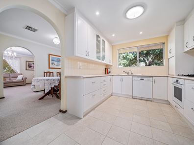 1 Leith Court, Greenwood WA 6024
