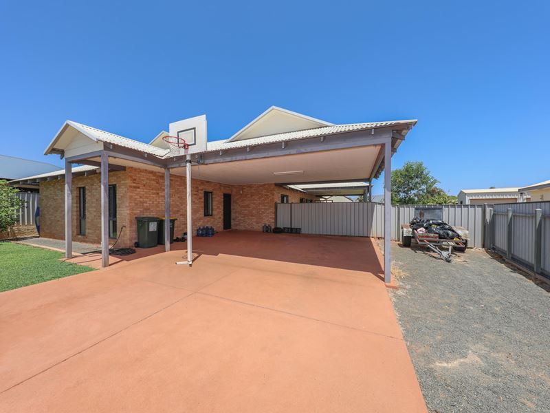4 Lilly Parade, Baynton