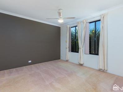 19 Blaxland Elbow, Seville Grove WA 6112