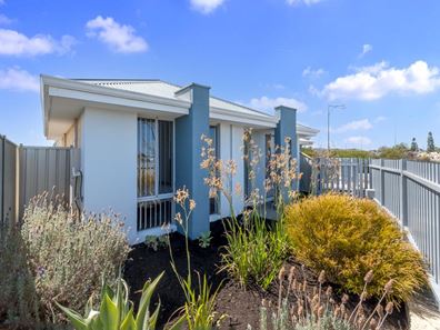 14 Mallina Crescent, Golden Bay WA 6174