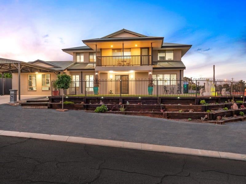 2 Sheed Place, Hannans