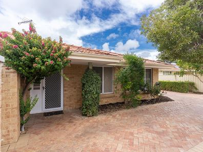 1/198 Royal Street, Yokine WA 6060