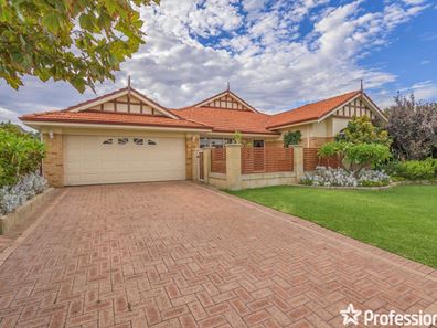 15 Heysen Parade, Southern River WA 6110