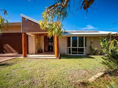 6 Pinner Place, Tarcoola Beach WA 6530