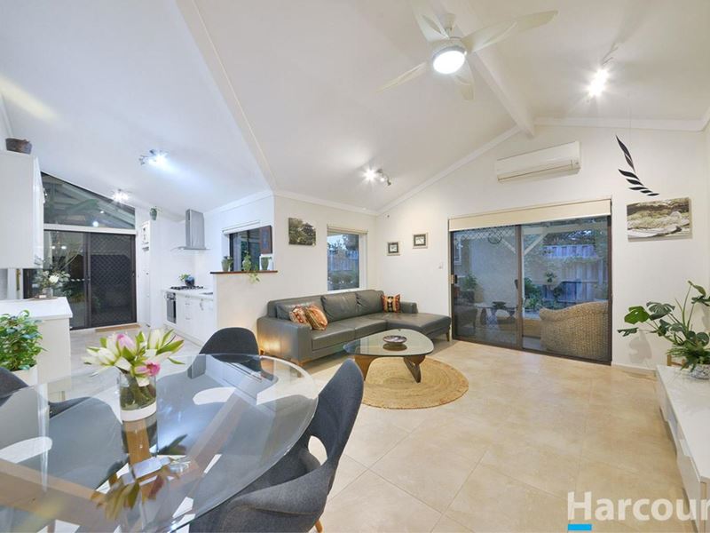 35 Vista Close, Edgewater