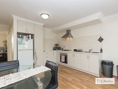 6/35 Tuckey Street, Mandurah WA 6210