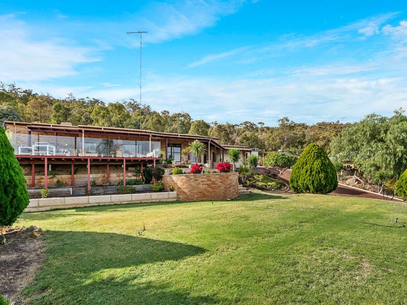 8 Ray Close, Byford