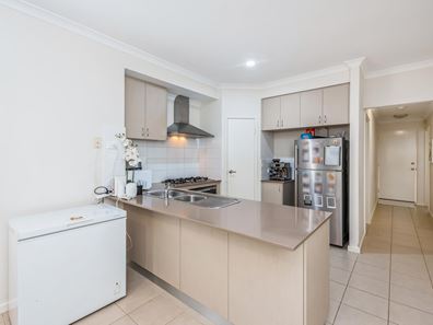 62 Baroness Rd, Baldivis WA 6171