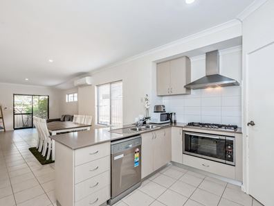 62 Baroness Rd, Baldivis WA 6171