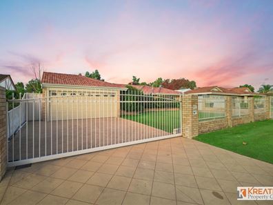 30 Merrifield Circle, Leeming WA 6149