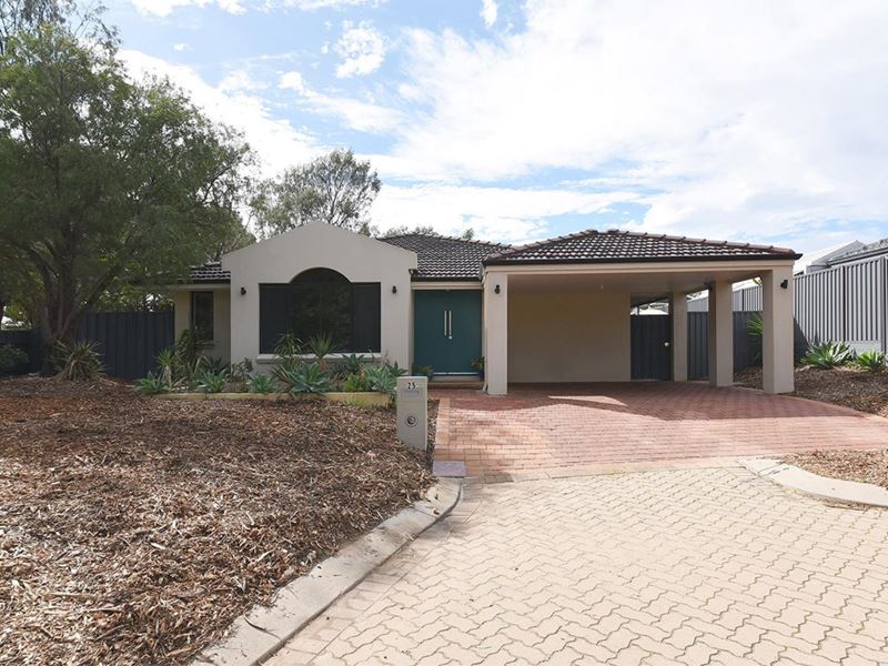 25 Victorsen Parade, Clarkson WA 6030