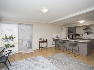 69 Leisure Way, Halls Head WA 6210