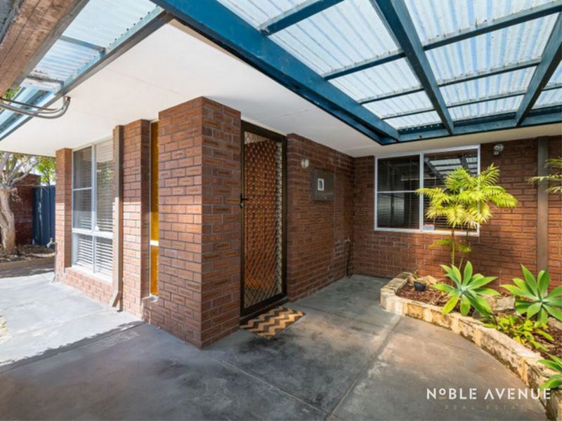 4A Conroy Place, Hillarys