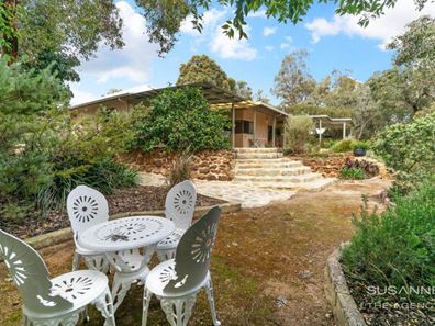 6 Cabarita Road, Kalamunda WA 6076