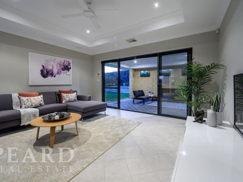 2 Mulligan Drive, Greenwood