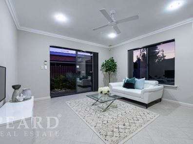 2 Mulligan Drive, Greenwood WA 6024