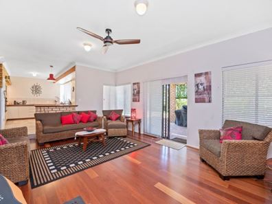 7 Bolivar Court, Safety Bay WA 6169