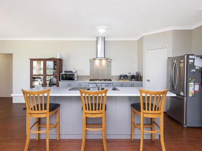 5 State Place, Baldivis WA 6171