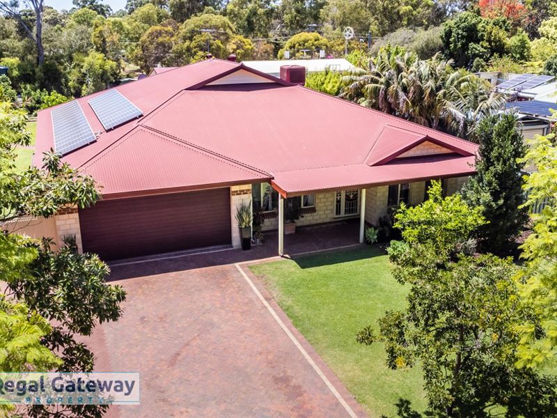 25 Strand Close, Atwell