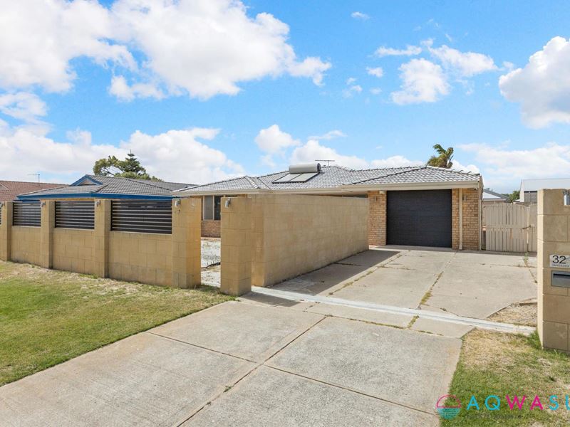 32 Tangadee Road, Golden Bay WA 6174