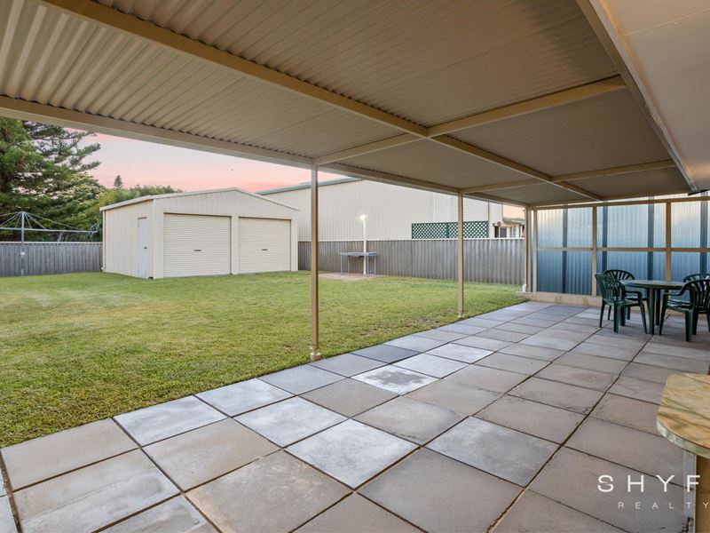 14B Walker Avenue, Lancelin WA 6044