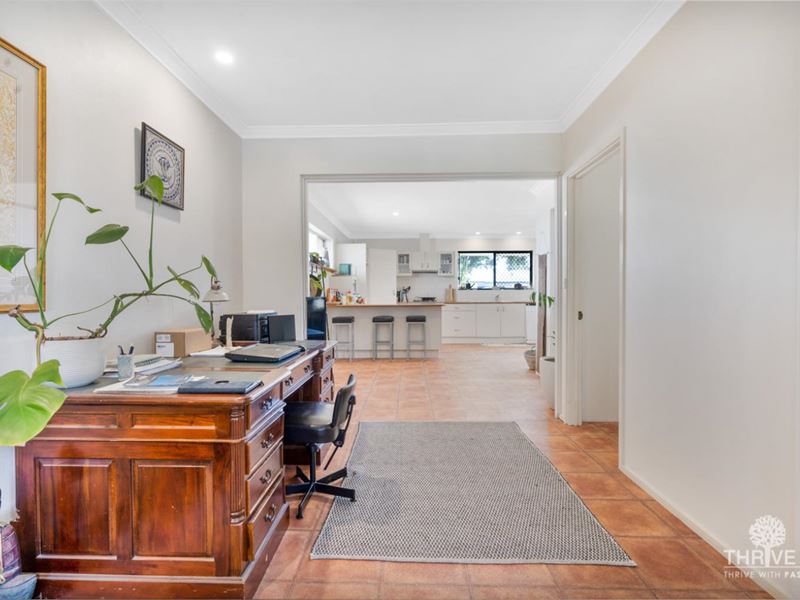 18 Woolley Street, Willetton