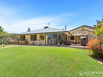 24 Karunjie Road, Golden Bay WA 6174