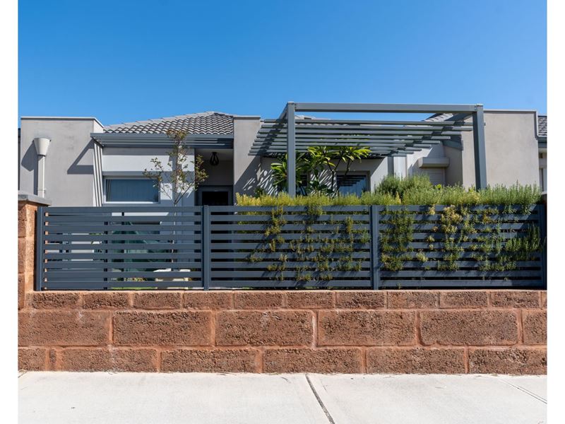 213 Suffolk Street, Caversham WA 6055